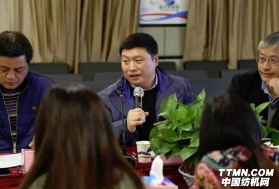 武漢時裝周裕大華集團(tuán)與獨立設(shè)計師交流座談會順利召開